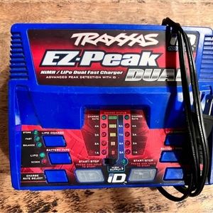 Traxxas EZ PEAK Dual Lipo Charger/balancer RC battery
